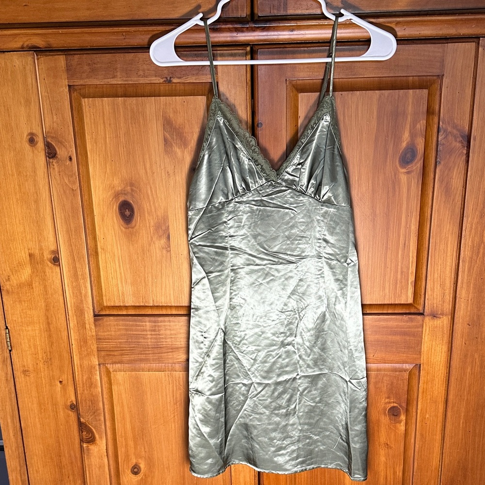 NWT H&M Women’s Olive Green Satin Slip Dress